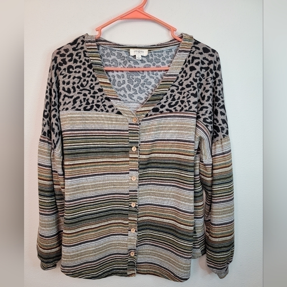 Umgee Mixed Media Bohemian Mex Striped Leopard Top Size small